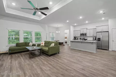 Entry Way - 156 Firefly Dr, Lucedale, MS 39452 photo 2 of 7