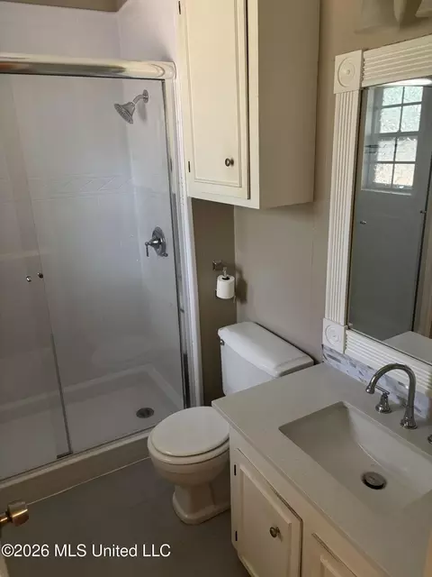 Bath - 116 Woodgate Dr, Brandon, MS 39042 photo 4 of 4