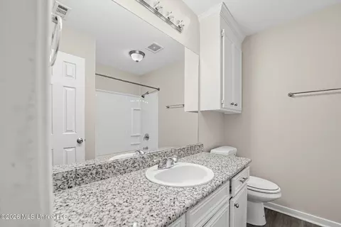Bath - 21 Riverview Cv, Byram, MS 39272 photo 3 of 4