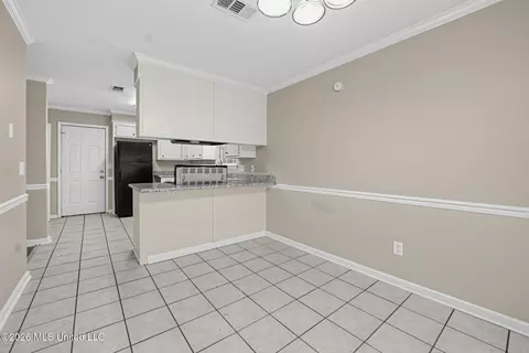 Dining - 21 Riverview Cv, Byram, MS 39272 photo 1 of 3