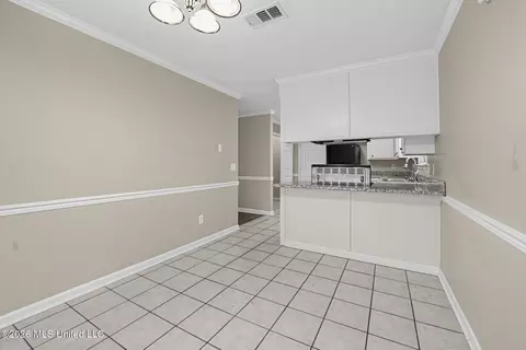 Dining - 21 Riverview Cv, Byram, MS 39272 photo 2 of 3