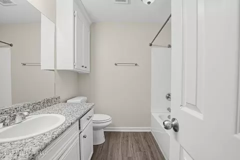 Bath - 21 Riverview Cv, Byram, MS 39272 photo 4 of 4