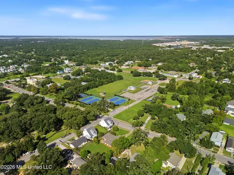 View/Area - 410 E 2nd St, Pass Christian, MS 39571 photo 1 of 1