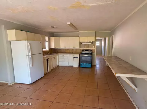 Kitchen - 1607 Meadow Forest Dr, Jackson, MS 39212 photo 1 of 1