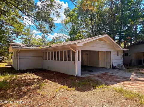 Exterior - 1607 Meadow Forest Dr, Jackson, MS 39212 photo 3 of 3