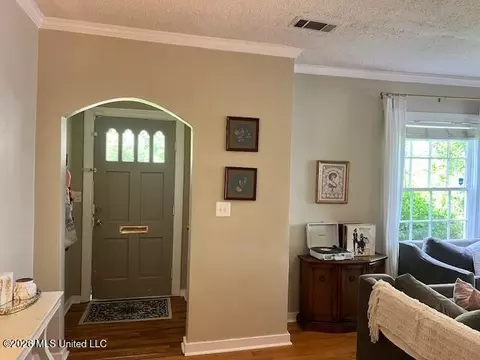 Entry Way - 4066 Robin Dr, Jackson, MS 39206 photo 1 of 2
