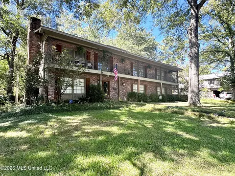 4433 Deer Creek Dr, Jackson, MS 39211