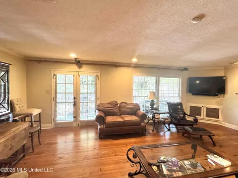 Other - 4433 Deer Creek Dr, Jackson, MS 39211 photo 5 of 9
