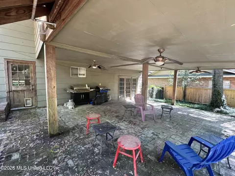 Exterior - 4433 Deer Creek Dr, Jackson, MS 39211 photo 6 of 6