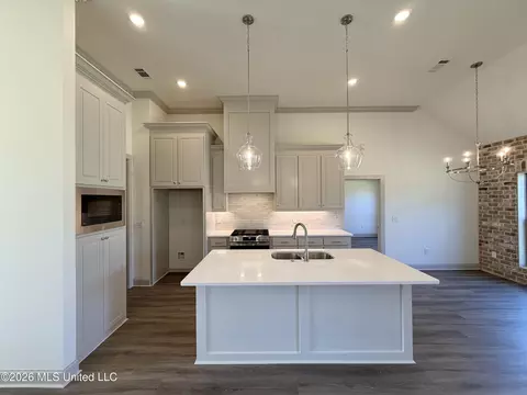 Kitchen - 312 Brookfield Cir, Brandon, MS 39042 photo 1 of 4
