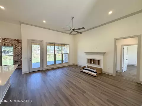Living - 312 Brookfield Cir, Brandon, MS 39042 photo 1 of 2