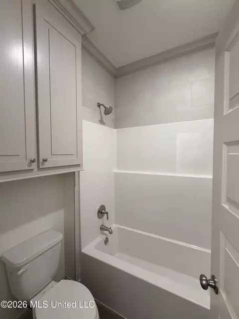 Bath - 312 Brookfield Cir, Brandon, MS 39042 photo 5 of 6