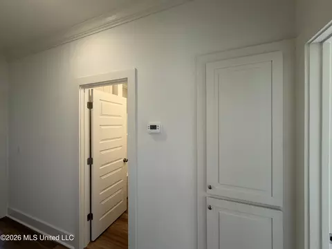 Entry Way - 316 Brookfield Cir, Brandon, MS 39042 photo 3 of 3