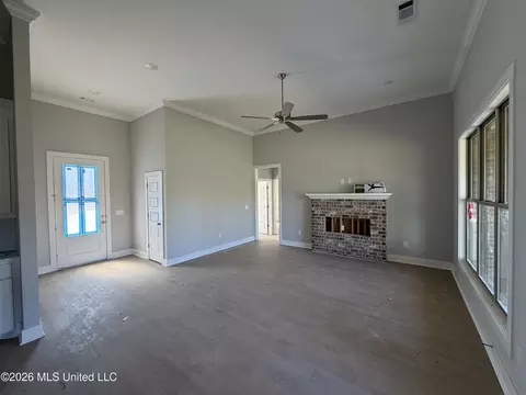 Living - 320 Brookfield Cir, Brandon, MS 39042 photo 2 of 3