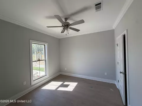 Bedroom - 320 Brookfield Cir, Brandon, MS 39042 photo 2 of 3