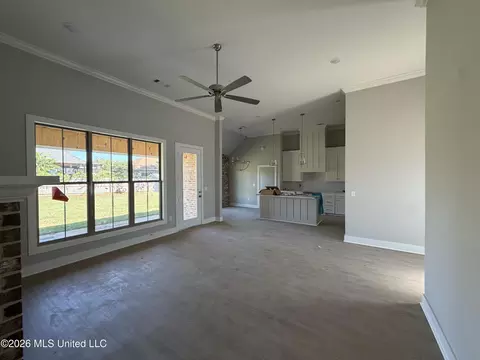 Living - 320 Brookfield Cir, Brandon, MS 39042 photo 3 of 3