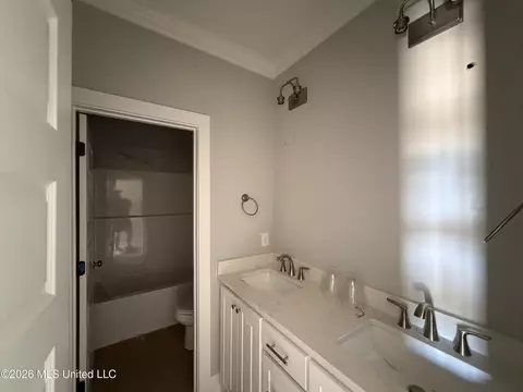 Bath - 320 Brookfield Cir, Brandon, MS 39042 photo 5 of 5
