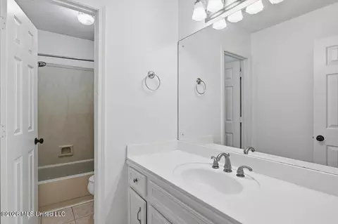 Bath - 129 Sumac Dr #OR, Madison, MS 39110 photo 4 of 4