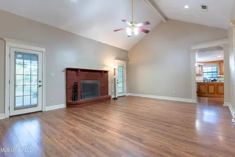 Living - 145 Stonecypher Rd, Lucedale, MS 39452 photo 2 of 6