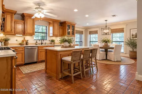 Kitchen - 145 Stonecypher Rd, Lucedale, MS 39452 photo 2 of 2