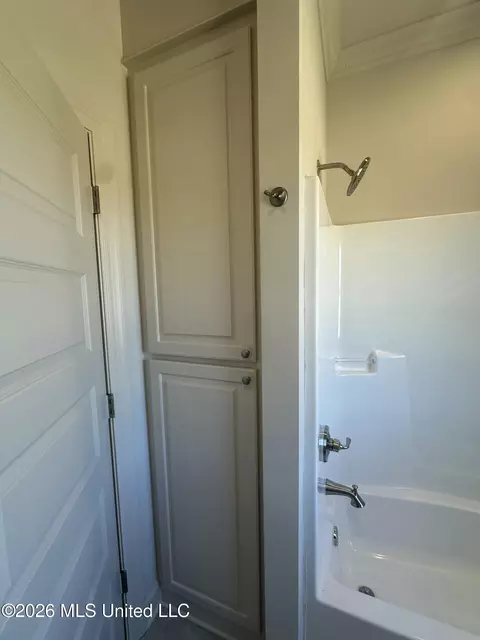Bath - 425 Old Maple Cv, Madison, MS 39110 photo 7 of 7