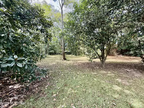 Exterior - 302 3rd Ave, Magee, MS 39111 photo 8 of 9