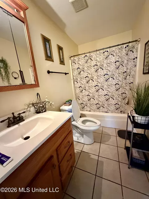 202 Jarrell St, Picayune, MS 39466 photo 5