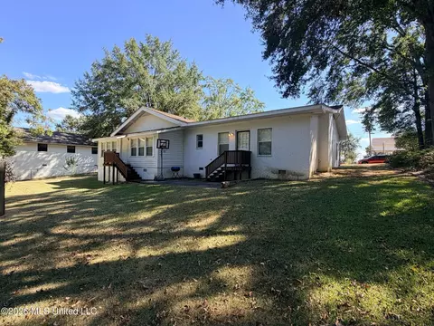 Exterior - 109 NW 3rd St, Magee, MS 39111 photo 15 of 17