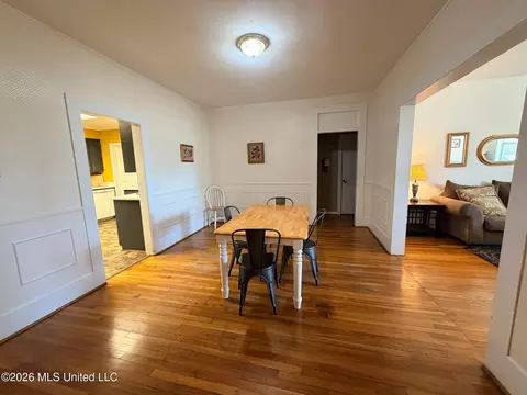 Dining - 109 NW 3rd St, Magee, MS 39111 photo 2 of 3