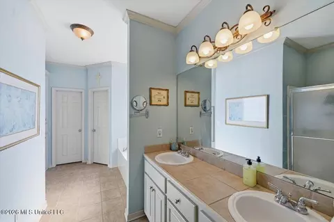 Bath - 344 Red Eagle Cir, Ridgeland, MS 39157 photo 2 of 5