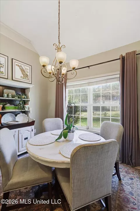 Dining - 344 Red Eagle Cir, Ridgeland, MS 39157 photo 2 of 5