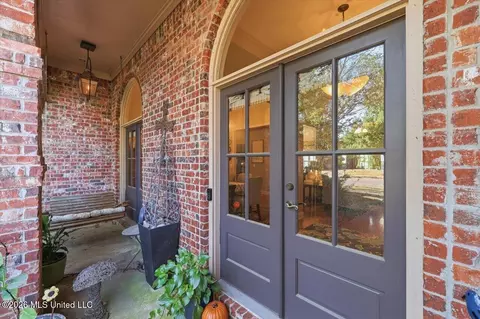 Exterior - 344 Red Eagle Cir, Ridgeland, MS 39157 photo 7 of 13
