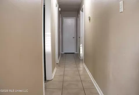 Entry Way - 302 Ferguson Ave, Long Beach, MS 39560 photo 2 of 3