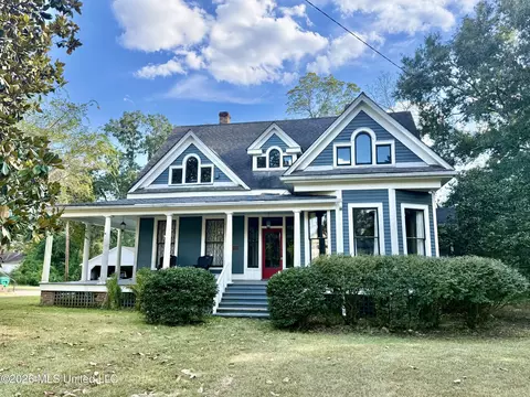 209 Downing St, Hazlehurst, MS 39083
