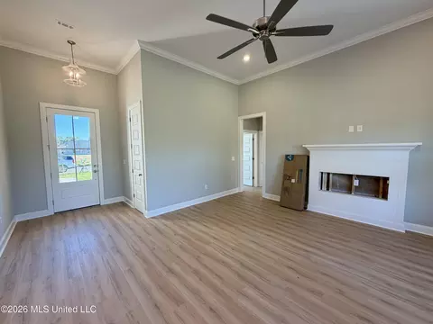 Living - 314 Brookfield Cir, Brandon, MS 39042 photo 4 of 4