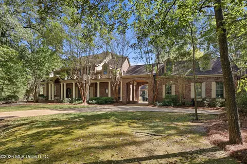 108 Little Creek Rd, Ridgeland, MS 39157