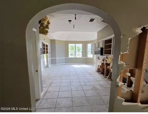 Entry Way - 24418 Boweeville Rd, Saucier, MS 39574 photo 2 of 4