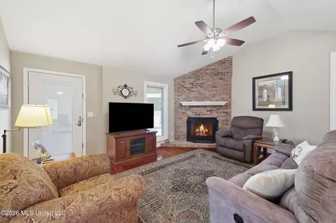 Living - 5 Deborah Ct, Long Beach, MS 39560 photo 1 of 1