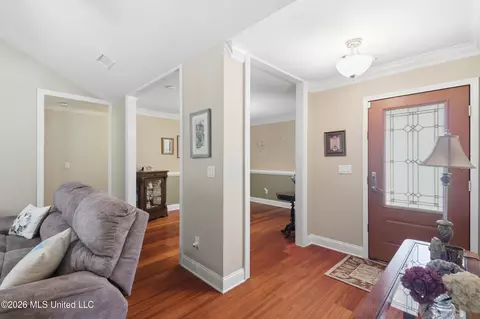 Entry Way - 5 Deborah Ct, Long Beach, MS 39560 photo 2 of 2
