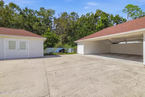 Exterior - 5 Deborah Ct, Long Beach, MS 39560 photo 2 of 9