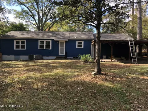 Exterior - 2750 Pinedale St, Jackson, MS 39204 photo 2 of 4