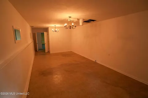 Living - 888 Doc Henry Cv, Terry, MS 39170 photo 1 of 1