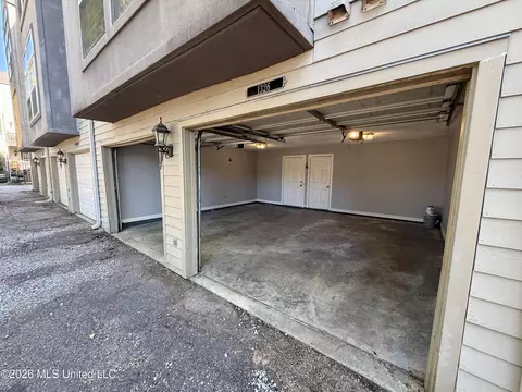 Other - 1326 Roxbury Ct #A, Jackson, MS 39211 photo 4 of 11