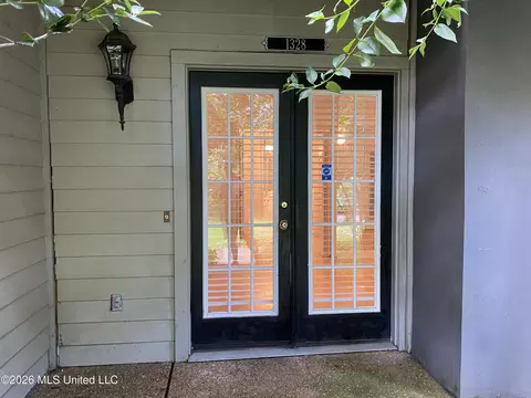 Exterior - 1326 Roxbury Ct #A, Jackson, MS 39211 photo 6 of 7