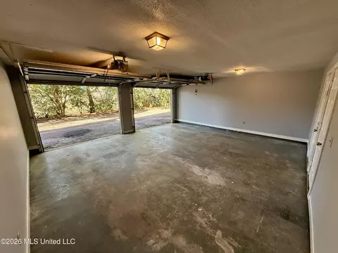 Other - 1326 Roxbury Ct #A, Jackson, MS 39211 photo 5 of 11