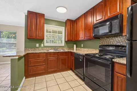 Kitchen - 300 Gates Ave, Long Beach, MS 39560 photo 2 of 4