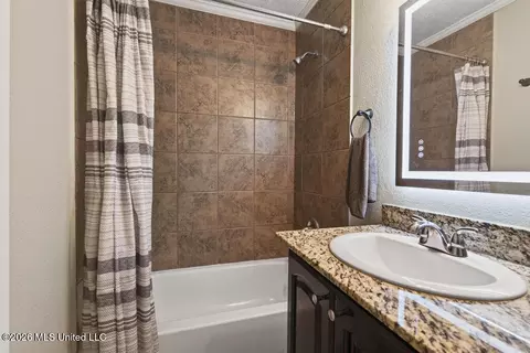 Bath - 300 Gates Ave, Long Beach, MS 39560 photo 2 of 4