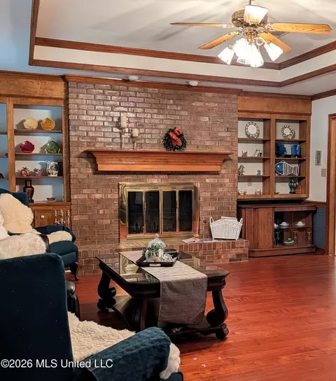Living - 150 Sumac Dr, Madison, MS 39110 photo 1 of 2