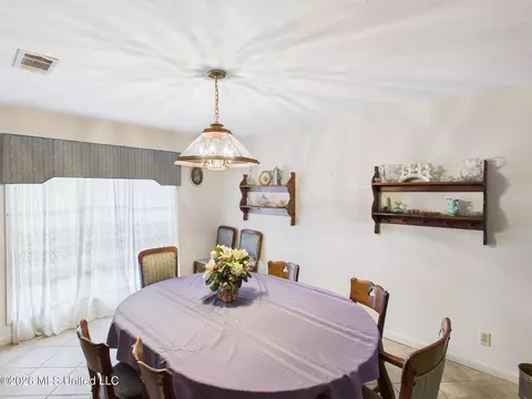 Dining - 576 Franklin Rd, Goodman, MS 39079 photo 2 of 2