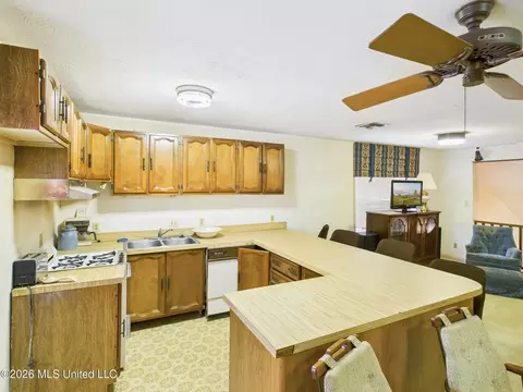 Kitchen - 576 Franklin Rd, Goodman, MS 39079 photo 1 of 7